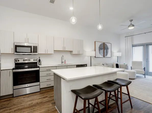 Radius at Donelson