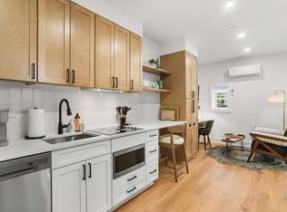 330 5th St SE #4, Washington, DC 20003