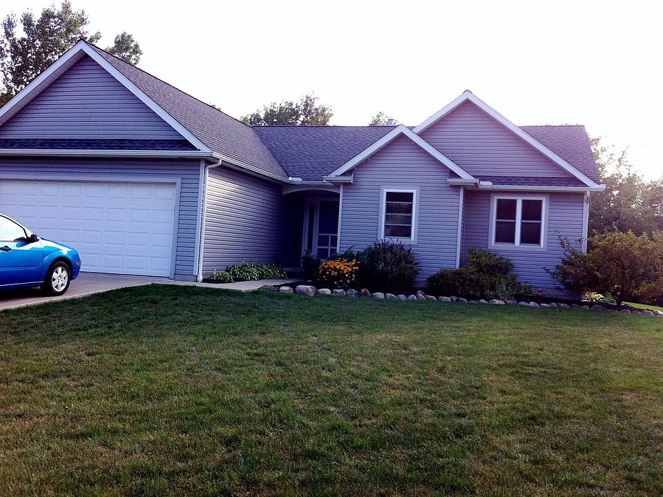 1st image of 8730 Honeysuckle Dr