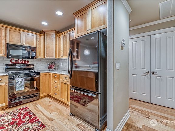 4th image of 6418 Hunt Highlands Place