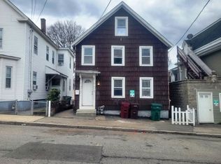 127 3rd St, Lowell, MA 01850