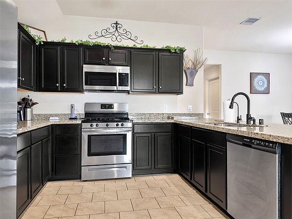 4th image of 23143 Royal Tiger Rd