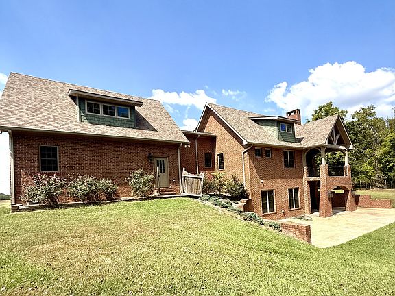 3rd image of 44 Westside Rd S