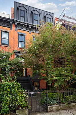 Sold by Douglas Elliman | media 29