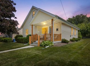 721 W Larabee St, Port Washington, WI 53074