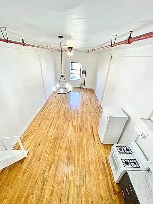 Rented by Carnegie Management Inc | media 3