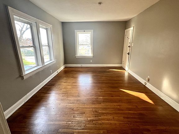 5th image of 2326 Highland Ave #1