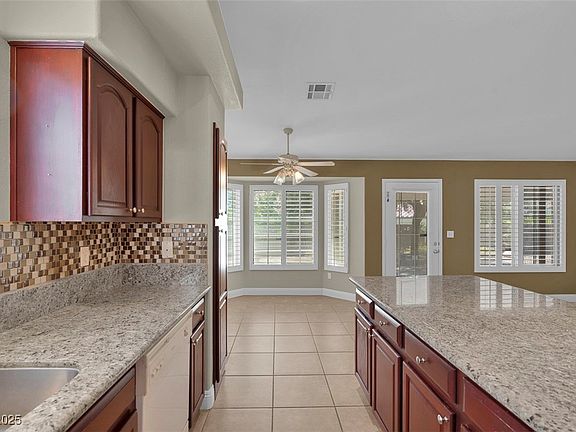 3rd image of 8217 Ashkum Ave