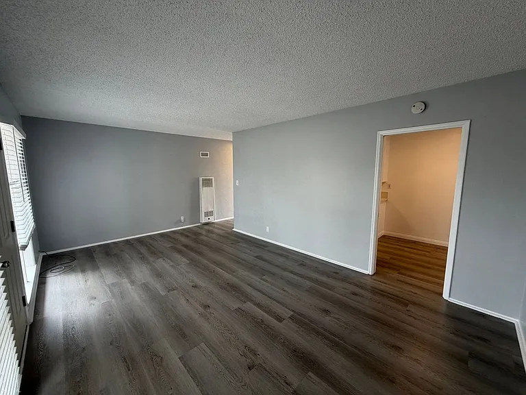 2221 Faust Ave — Photo 10