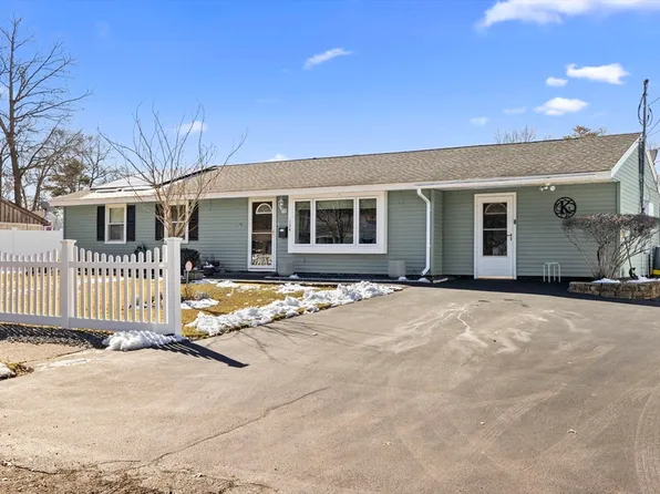 134 Deanna Rd, Brockton, MA 02302