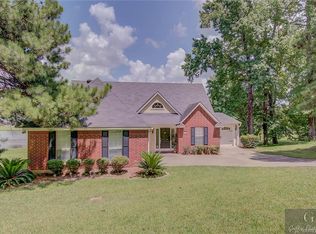 3721 Lakeside Dr, Shreveport, LA 71119