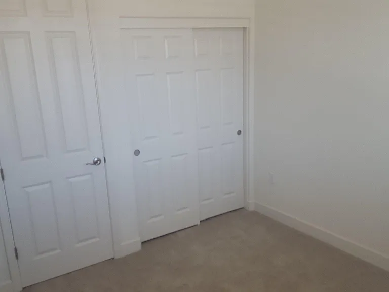 2256 W Cantara Dr — Photo 15