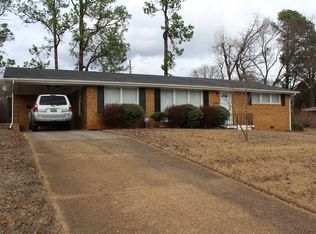 1617 Cullman St, Florence, AL 35630