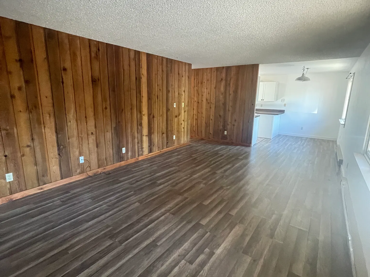 2 bed, 1020 sqft, $1,700 — Photo 2