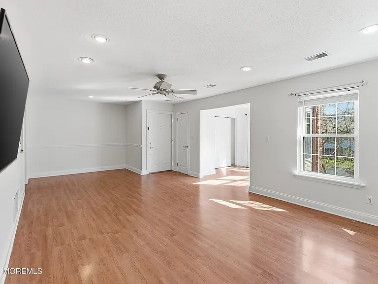 58 Frontier Way — Photo 9