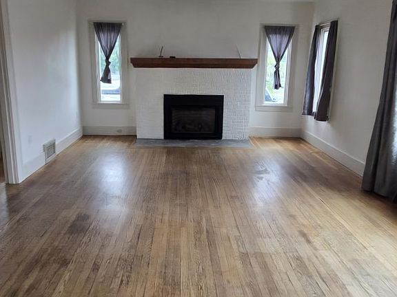 3rd image of 1104 9th St