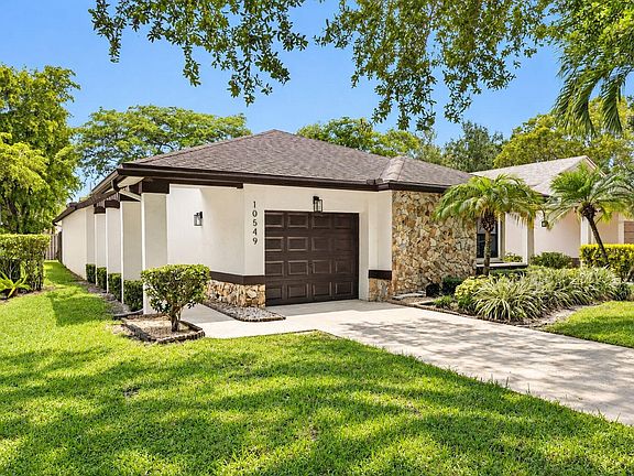 2nd image of 10549 Fern Tree Way