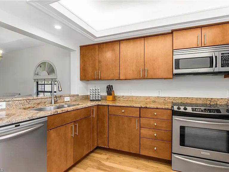 701 Augusta Blvd #8 — Photo 9