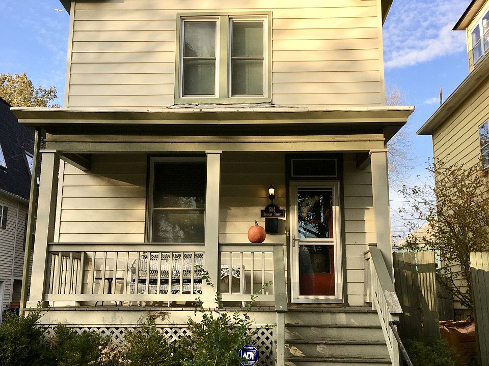 1st image of 584 Bradley St