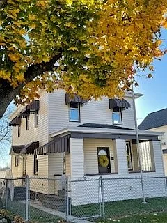 707 Walnut Ave photo 1