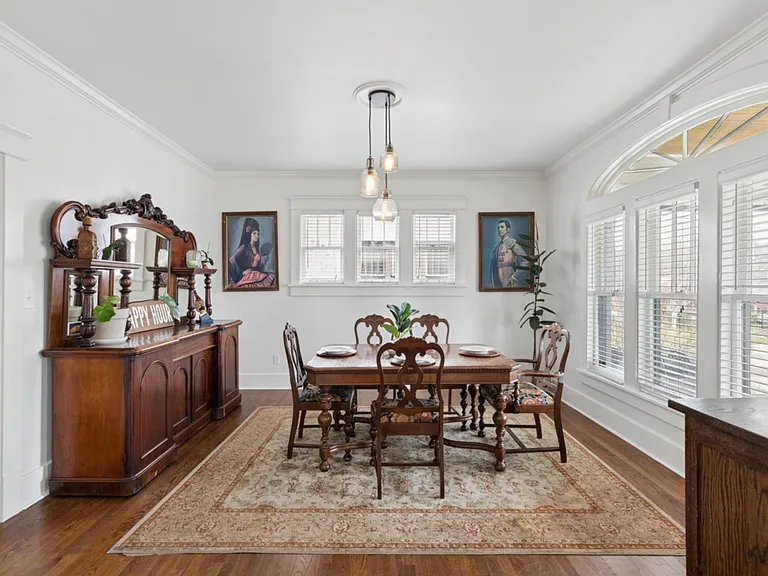 Bright and welcoming, the dining room is equally suited for shared meals, catching up after long days, and spreading out books or laptops while planning what comes next.