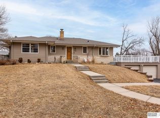9913 N 34th Cir, Omaha, NE 68112