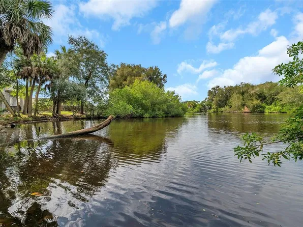 5325 Tarry Ln, New Port Richey, FL 34652