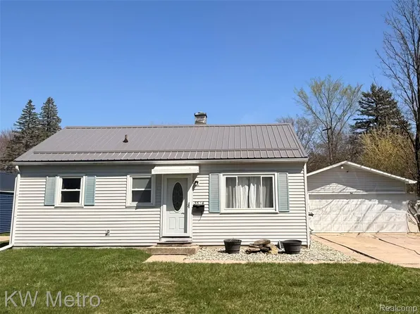 3614 Washington St, Midland, MI 48642