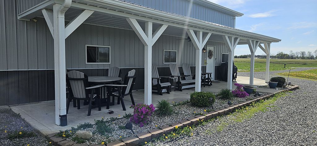 11298 Township Road 250 - Property Image