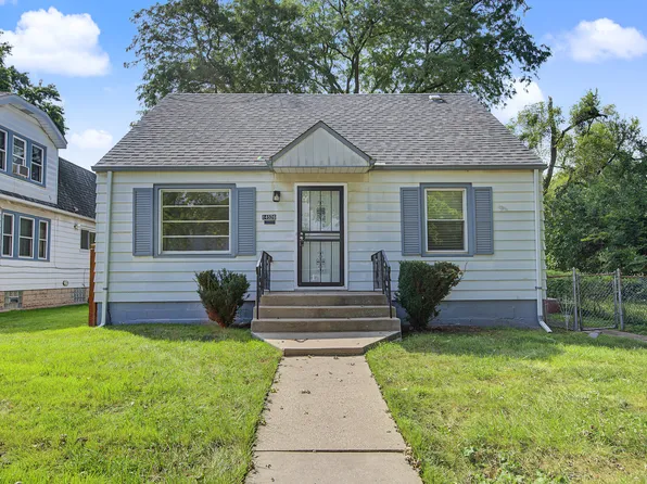 14526 Clinton St, Harvey, IL 60426