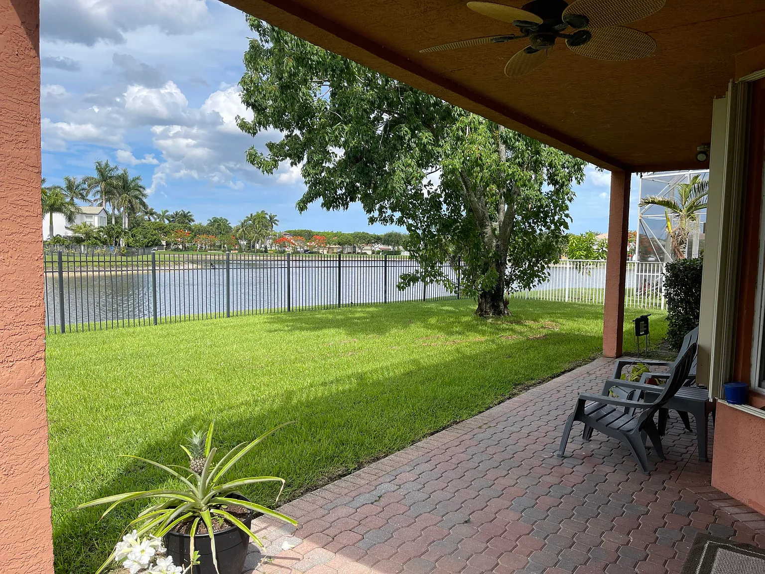 5 bed, 2.5 bath, 3118 sqft, $4,300 — Photo 4