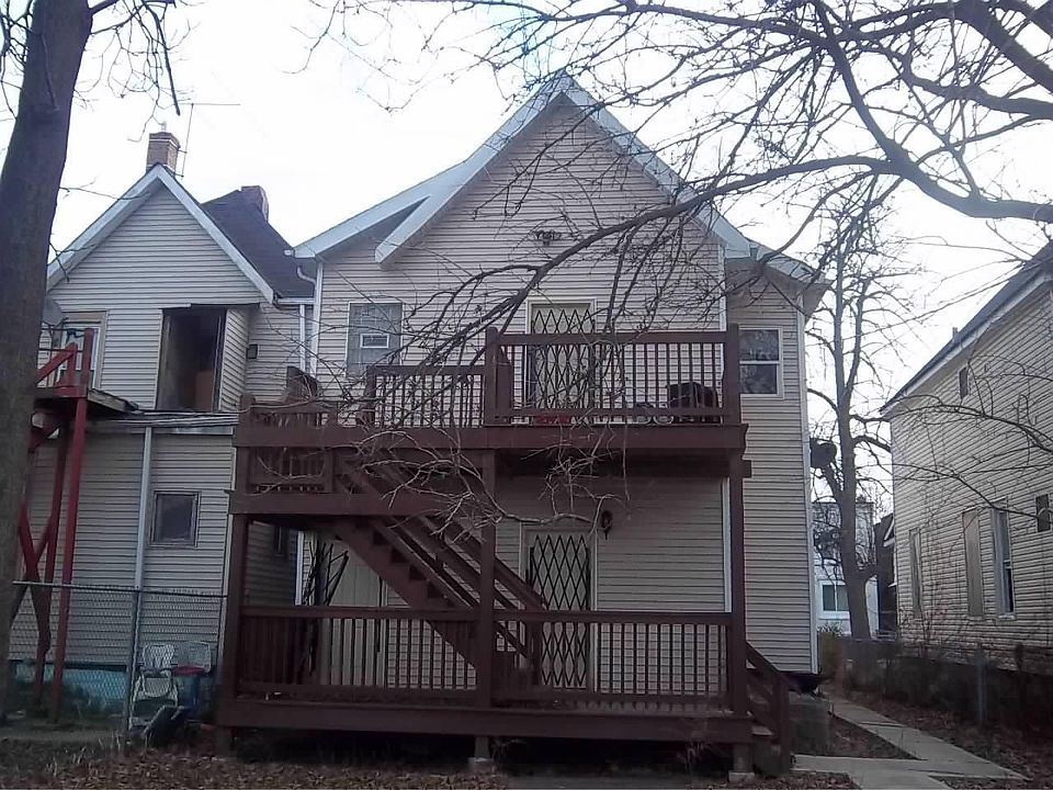 2nd image of 15406 Loomis Ave