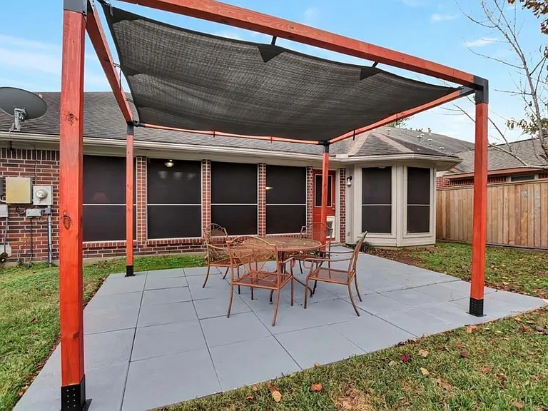 3406 Meadowlark Ln — Photo 35