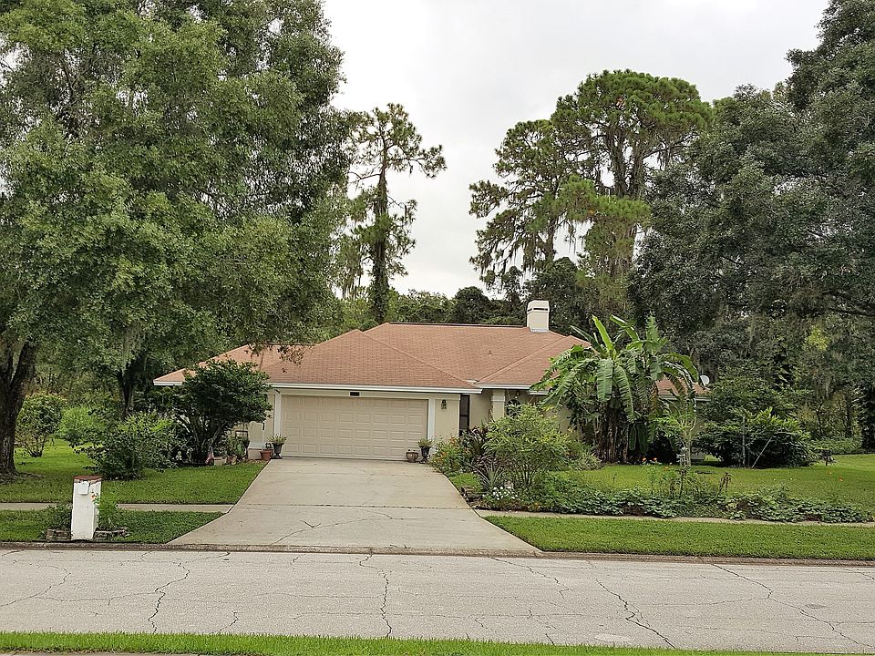 1st image of 2702 Savannah Dr