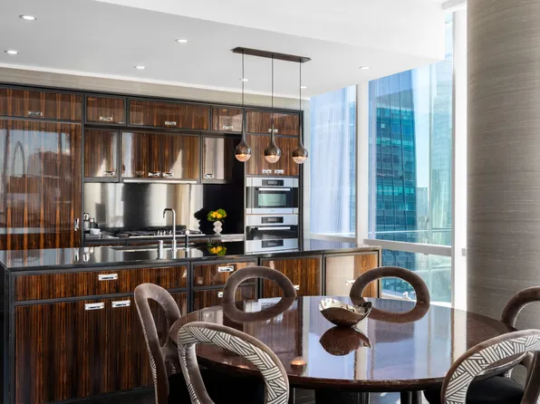 157 West 57th Street image 4 of 16