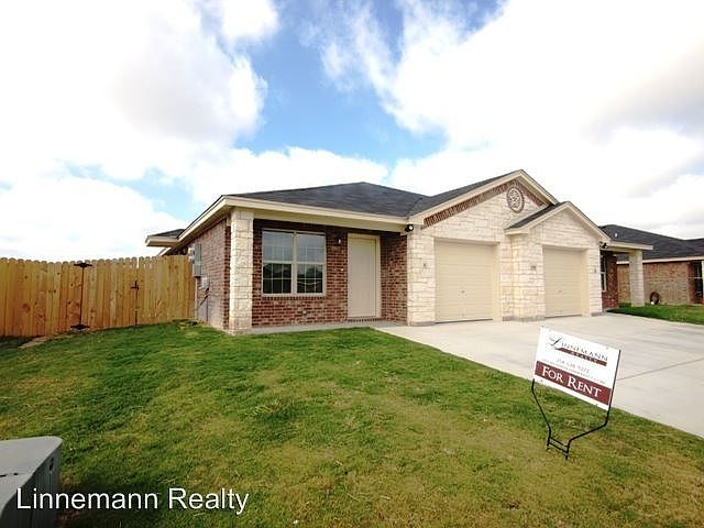 2nd image of 1308 Loyal Ln #A