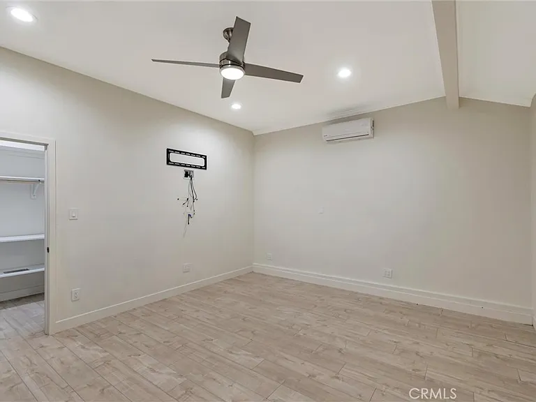 17227 Keswick St — Photo 15