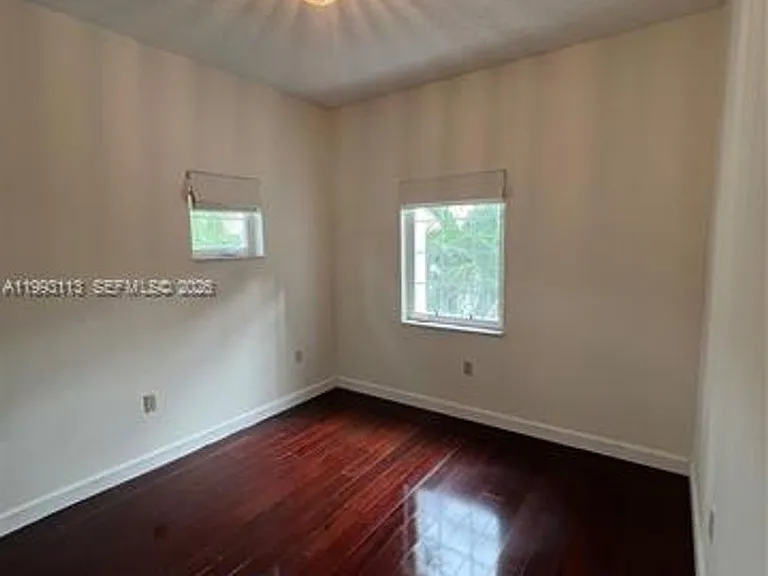 261 Navarre Ave #A-4 — Photo 9
