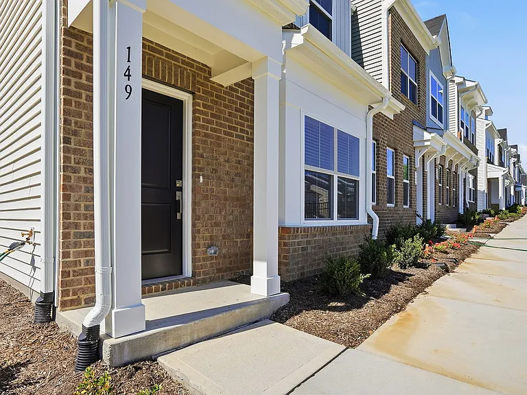 149 Blue Melody Ave — Photo 4