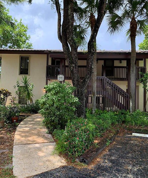 1st image of 9298 Sabal Ridge Cir #B