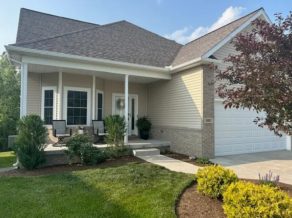 608 Fieldstone Dr #102, Erie, PA 16509