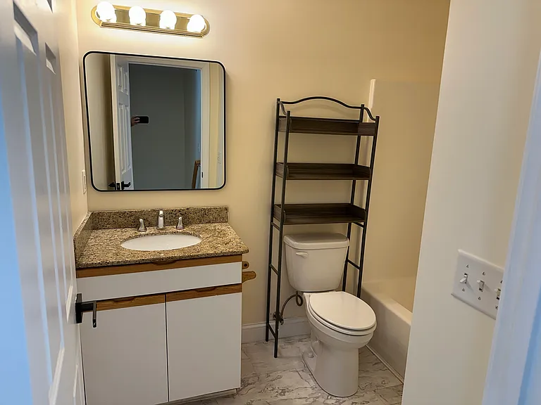 525 Water St #2 — Photo 27