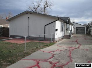 1219 S Cottonwood St, Casper, WY 82604