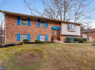 2806 Curry Dr, Hyattsville, MD 20783