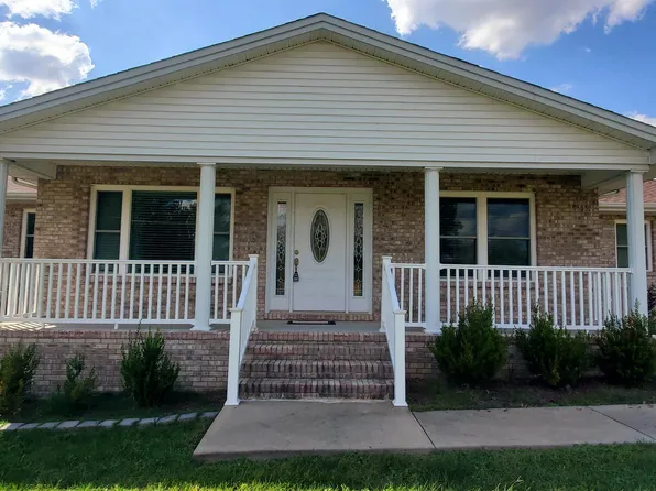 302 Hillcrest Dr, Marion, KY 42064