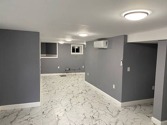 3rd image of 130 S 10th Ave APT 1