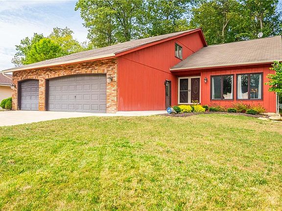 2nd image of 16972 Falmouth Dr
