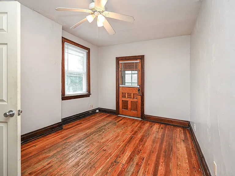 2125 W Clifton Ave #B — Photo 6