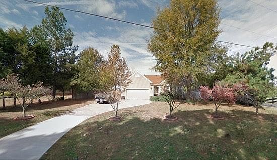 Ample Parking & 2 Car Oversized Garage