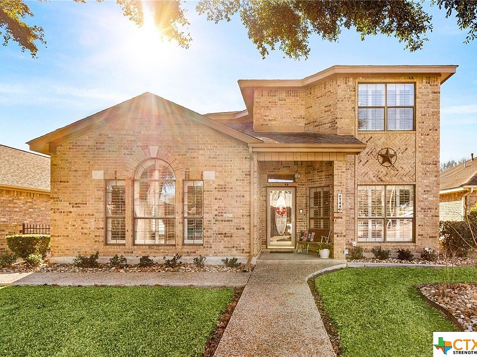 1st image of 144 Gardenridge Dr